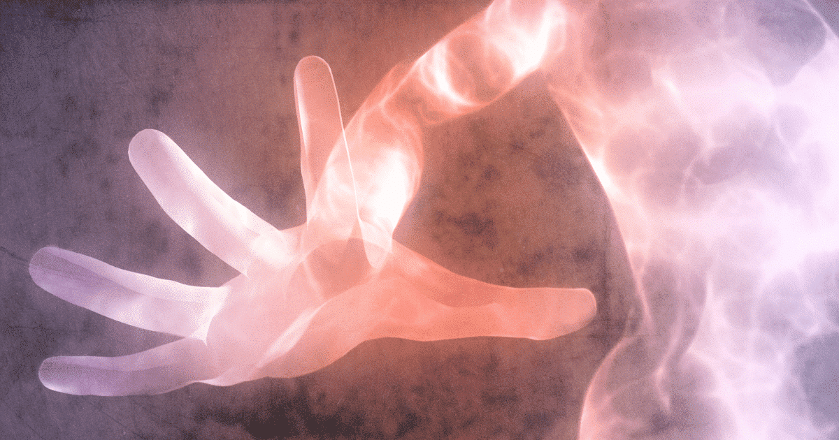 Elizabeth April September th Feature Image Monday Live